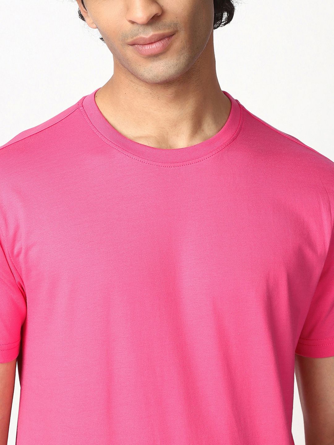 Bewakoof Men Solid Round Neck Cotton T-shirt