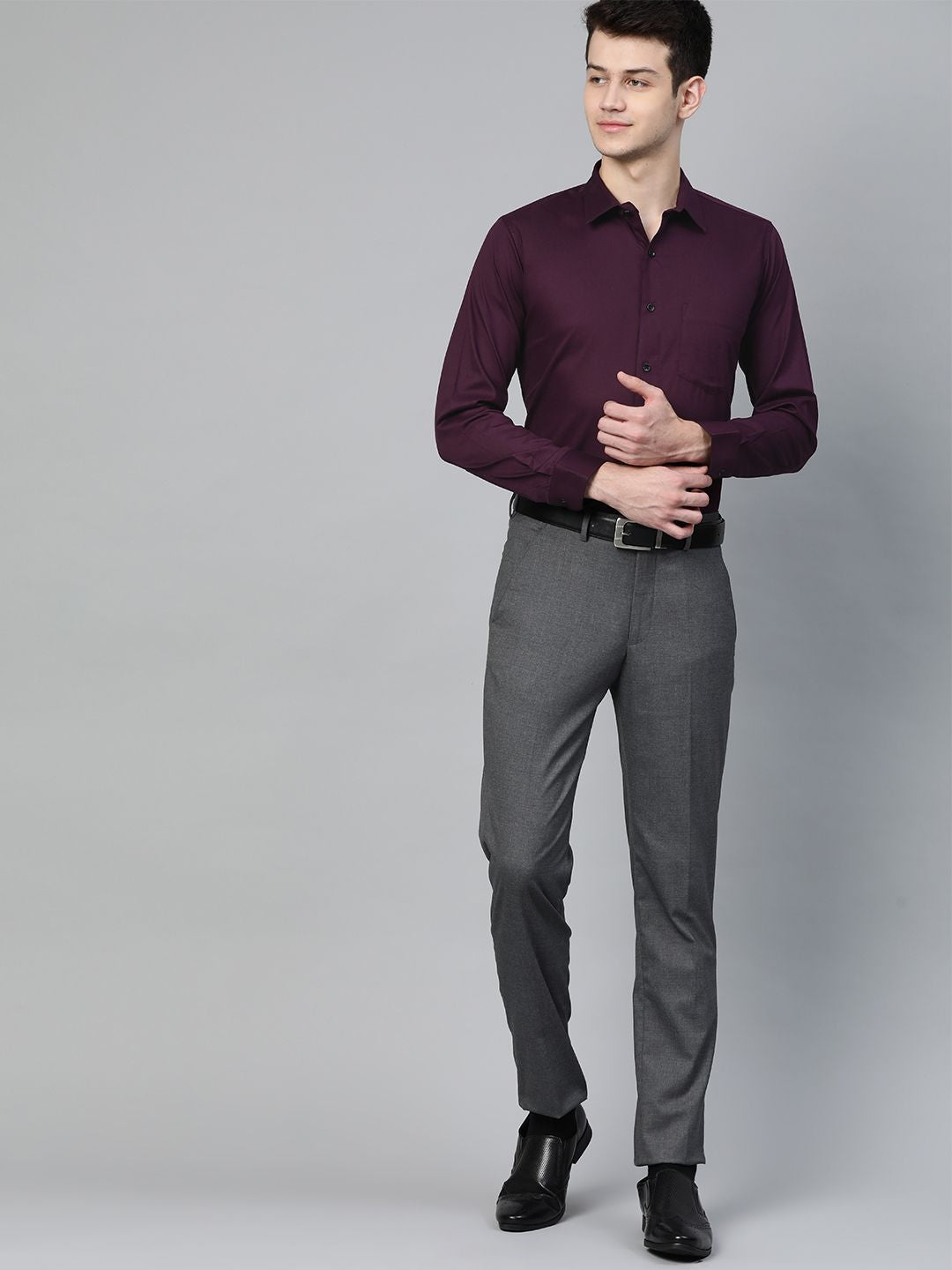 DENNISON Men Purple Smart Slim Fit Solid Twill Formal Shirt