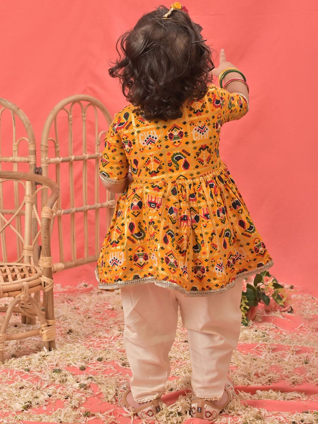 VASTRAMAY Girls Ethnic Motifs Printed Angrakha Kurta With Dhoti Pants