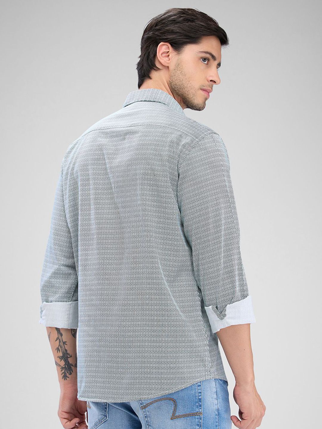 SPYKAR Men Slim Fit Opaque Micro Ditsy Printed Spread Collar Pure Cotton Casual Shirt