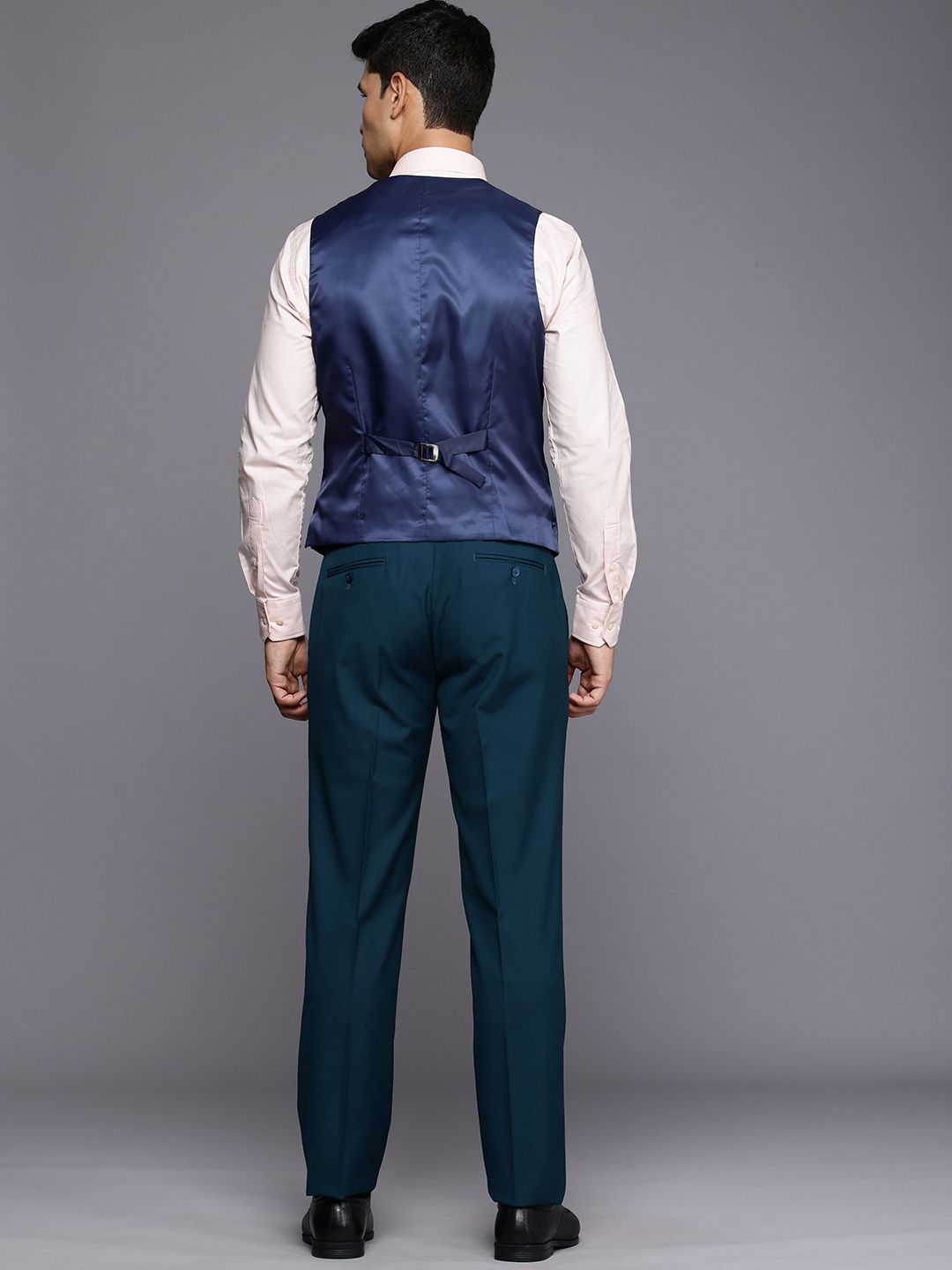 Raymond menjaringkan Lapel Single-Breasted 3 Piece Formal Suit