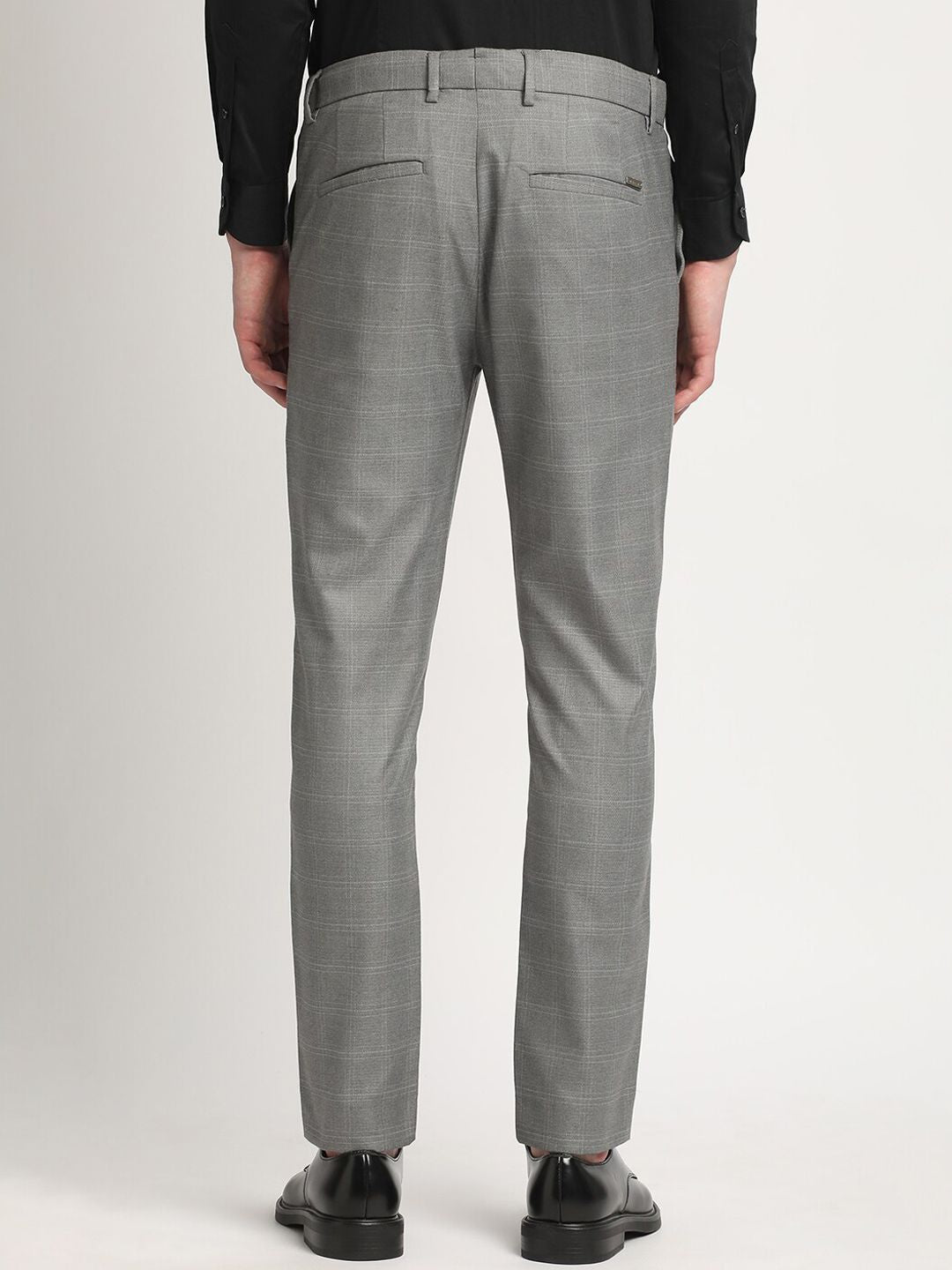 THE BEAR HOUSE Men Checked Tapered Fit Mid-Rise Formal Trousers