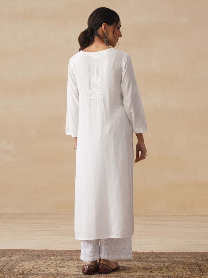 Rumah Wanita Chikankari White Rayon Chikankari Sulam Kurta