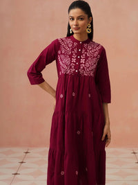 Pakaian A-Line Bersulam Bunga Rumah Chikankari
