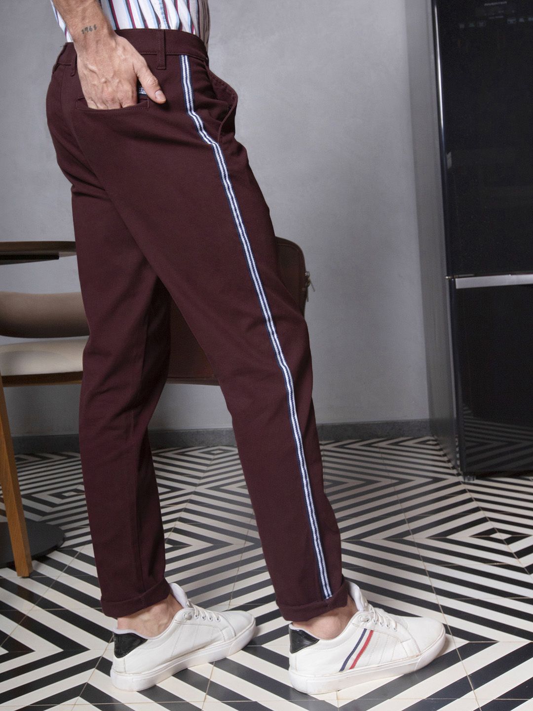 The Indian Garage Co Men Burgundy Slim Fit Solid Chinos