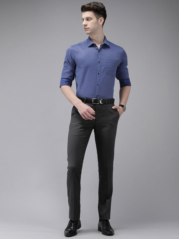 Park Avenue Self Design Slim Fit Textured Formal Shirt