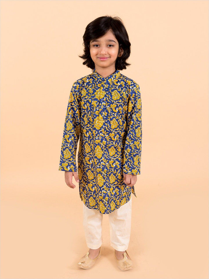 pspeaches Boys Navy Blue Floral Printed Pure Cotton Kurta with Trousers & With Dupatta