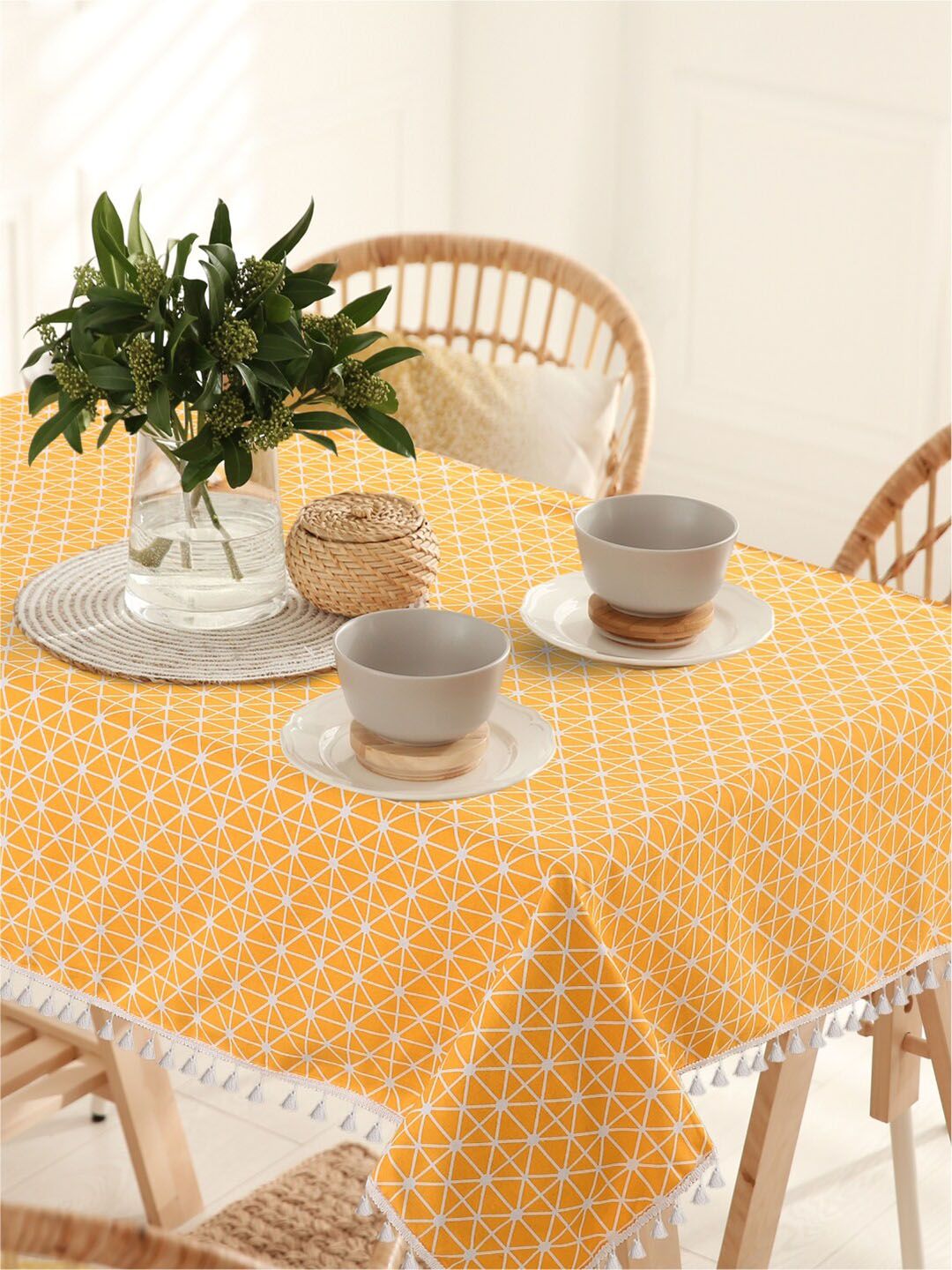 URBAN SPACE Yellow & White 4-Seater Geometric Printed Pure Cotton Square Table Cover