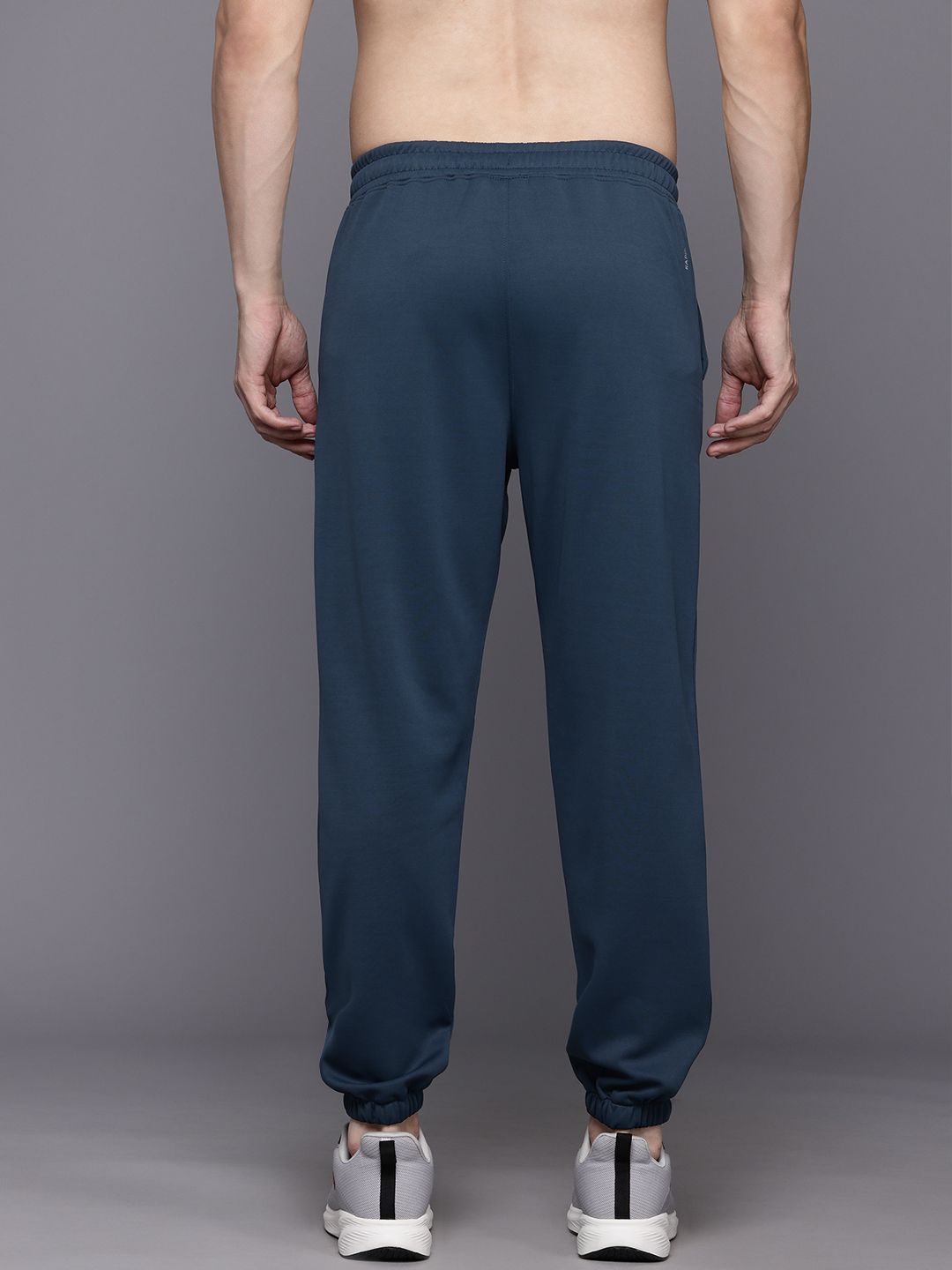 HRX by Hrithik Roshan Men Brand Logo Printed Detail Mid-Rise Rapid-Dry Training Joggers