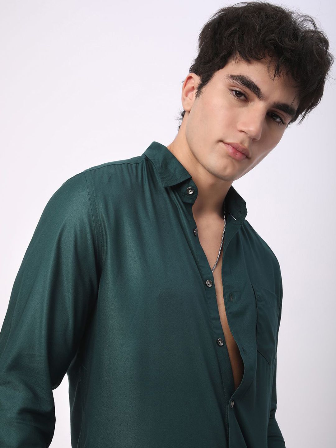 VASTRADO Men Classic Slim Fit Opaque Casual Shirt