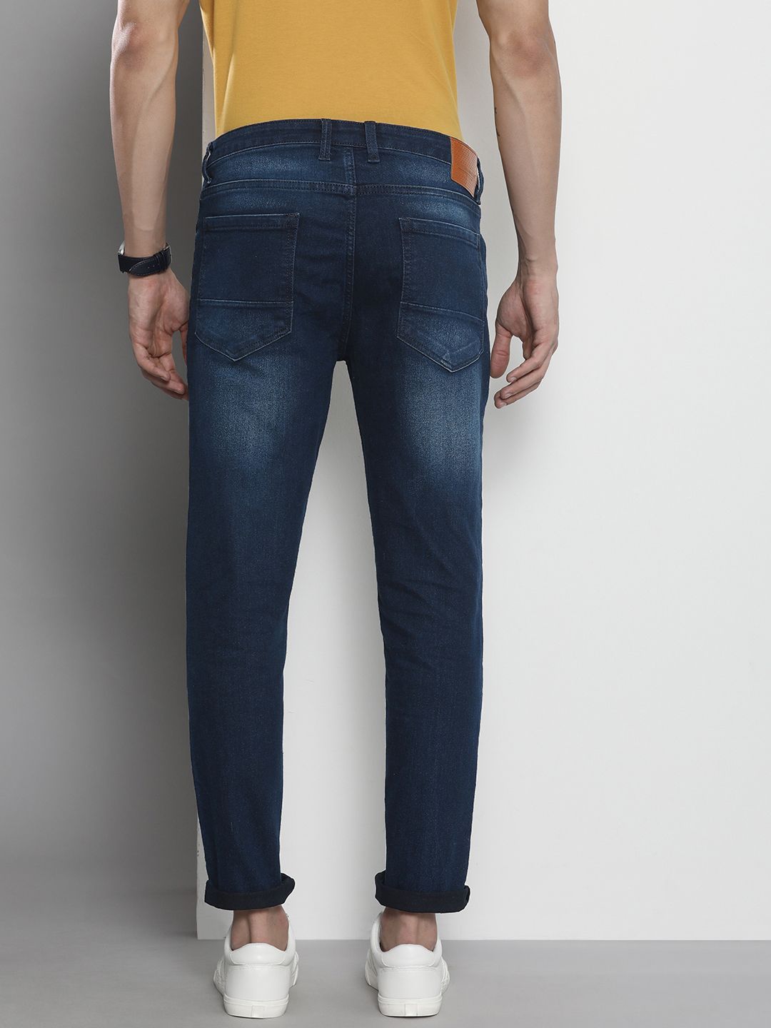 The Indian Garage Co Men Carrot Fit Low Distress Light Fade Stretchable Jeans