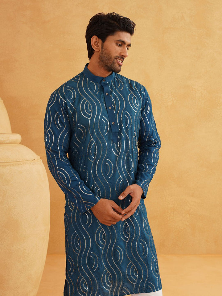 SOJANYA Motif Etnik Bersulam Kurta Kapas Tulen Bersulam dengan Churidar