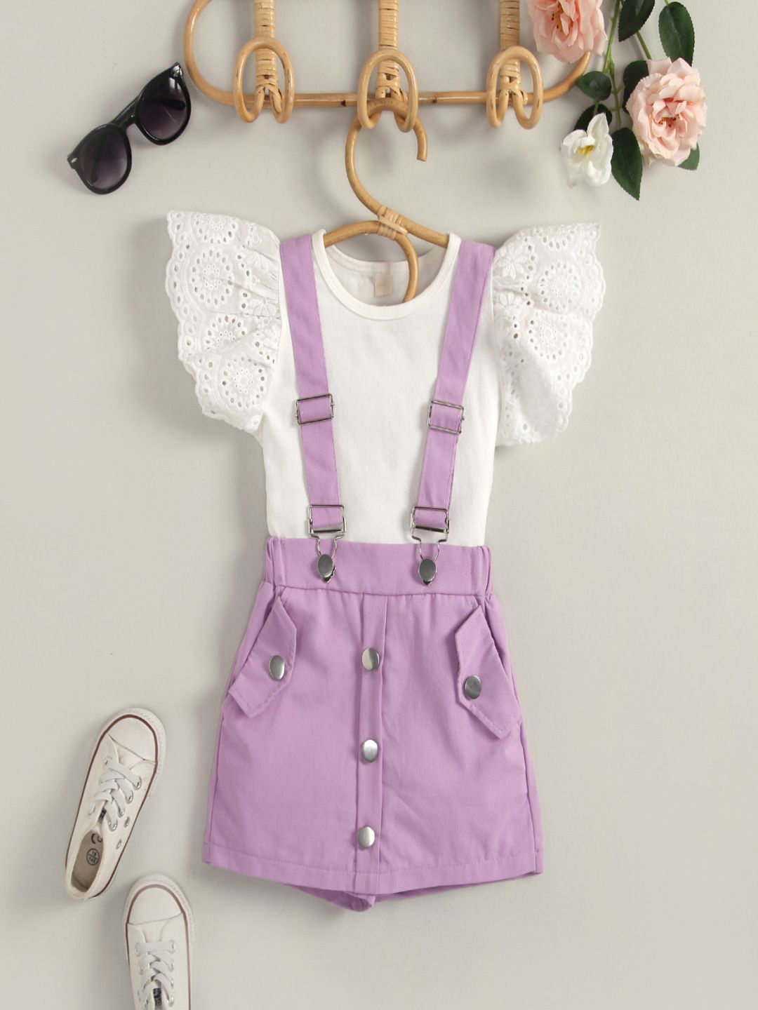 YK Girls Self Design Top With Shorts Clothing Set