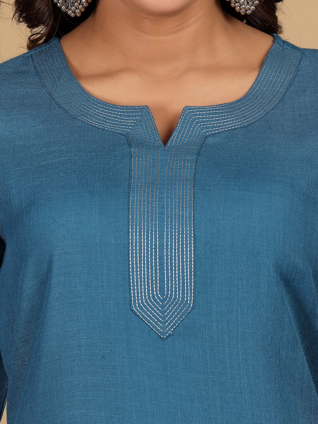 Varanga Yoke Design Thread Work Notc Neck Straight Kurta With Trousers And Dupatta