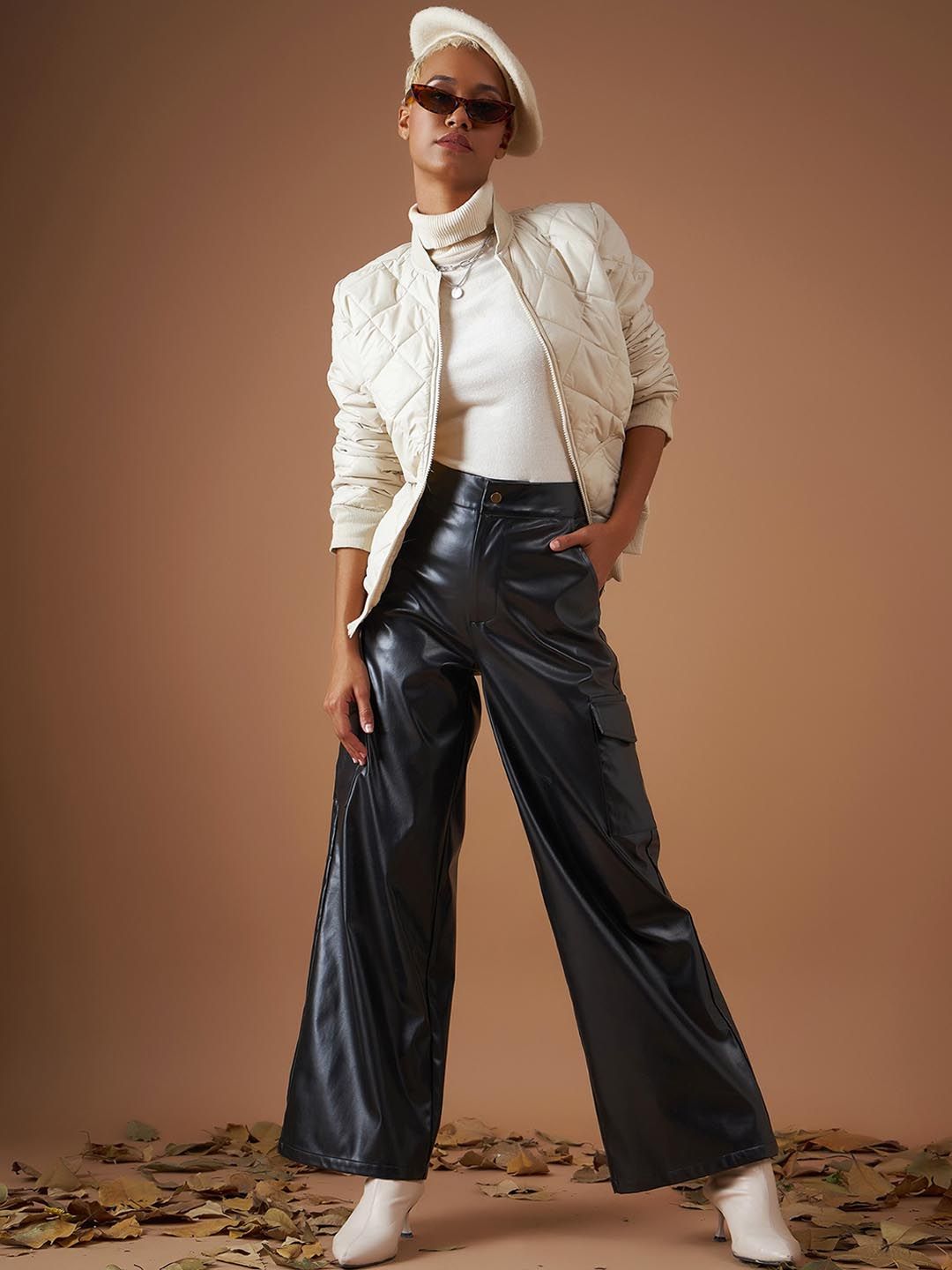 SASSAFRAS Women Black Straight Fit Parallel Trousers