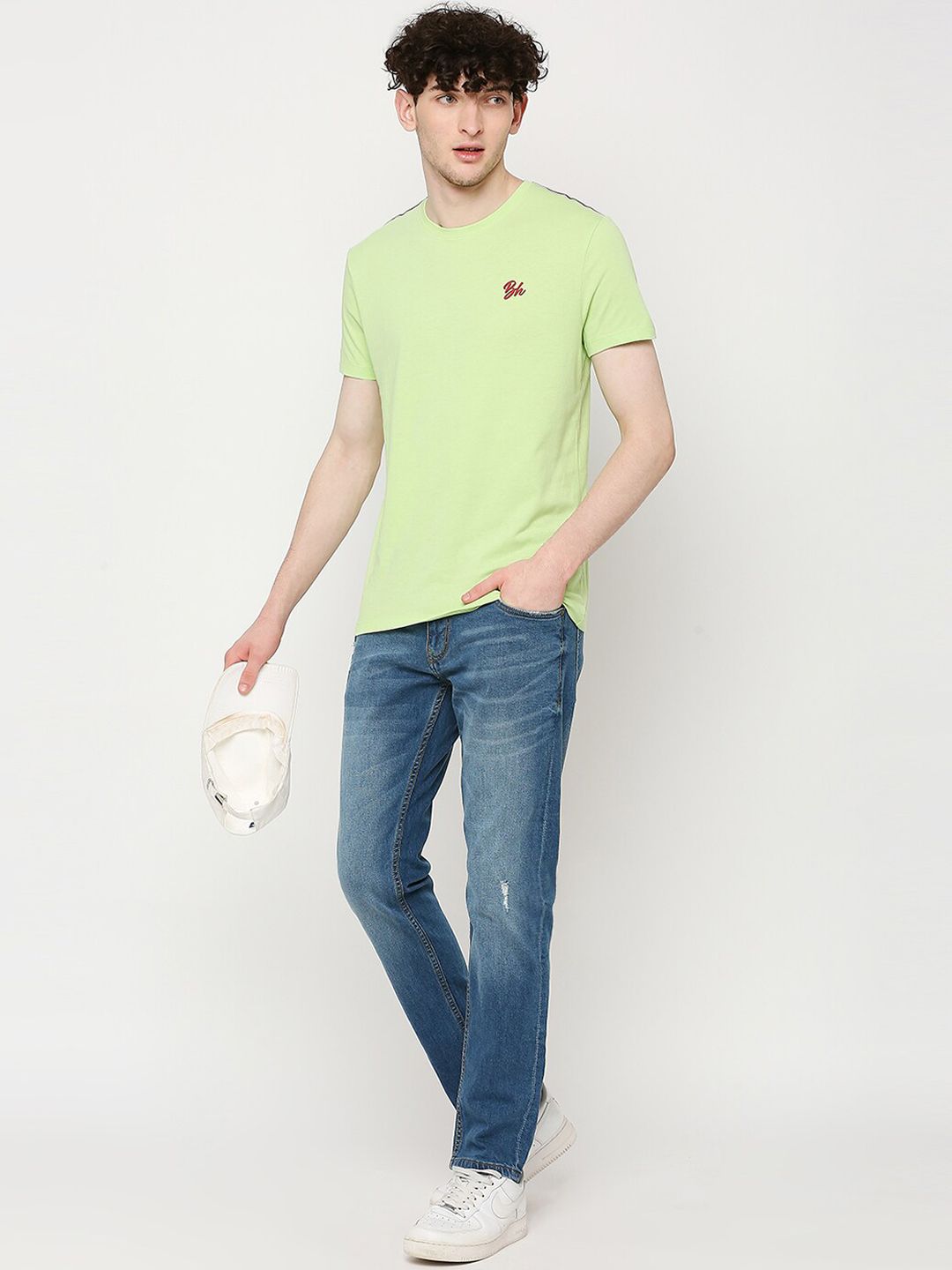 Being Human Men Slim Fit Mid-Rise Clean Look Heavy Fade Stretchable Jeans
