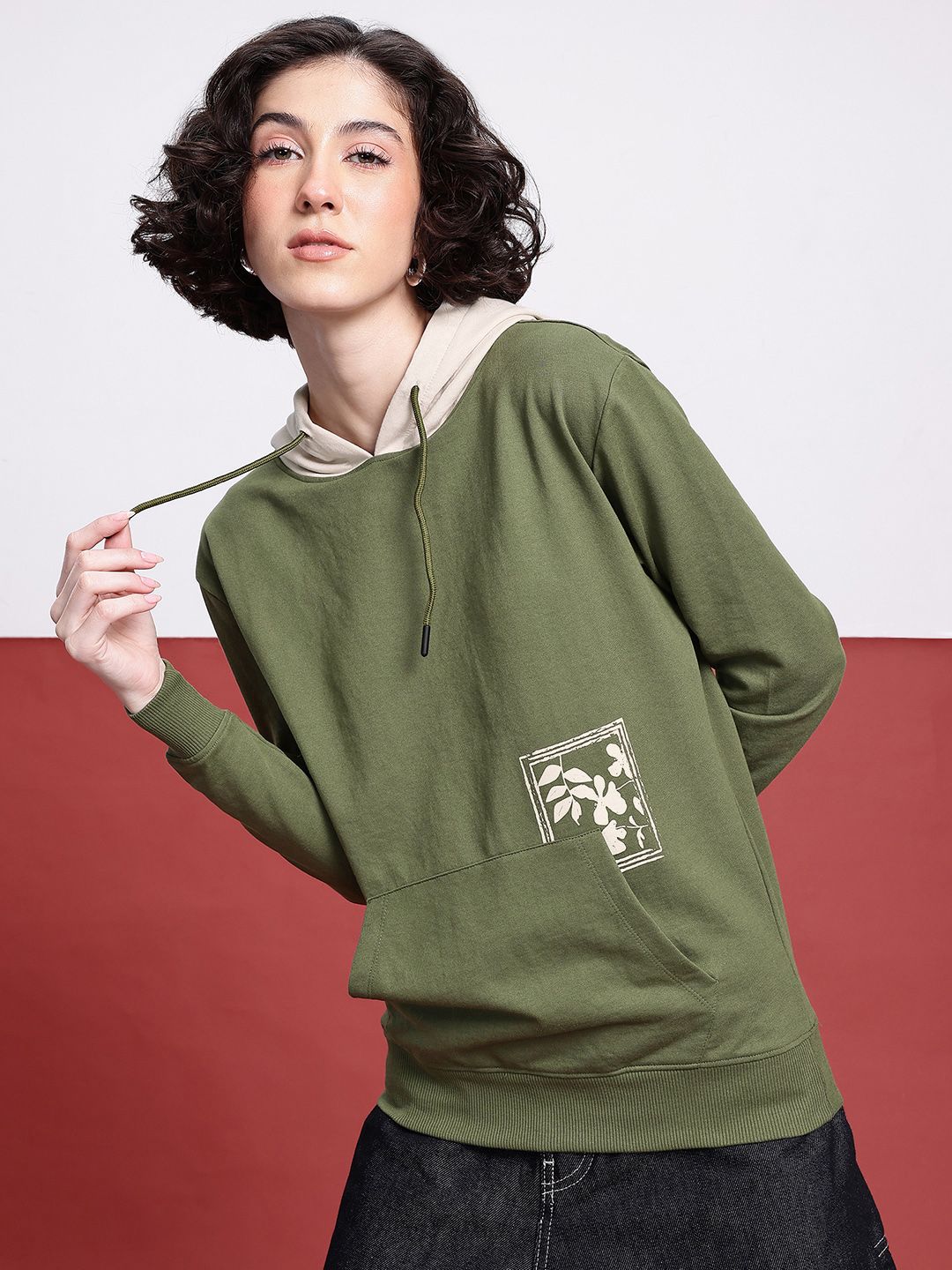 DressBerry Indie Street Printed Contrast Hood Sweatshirt