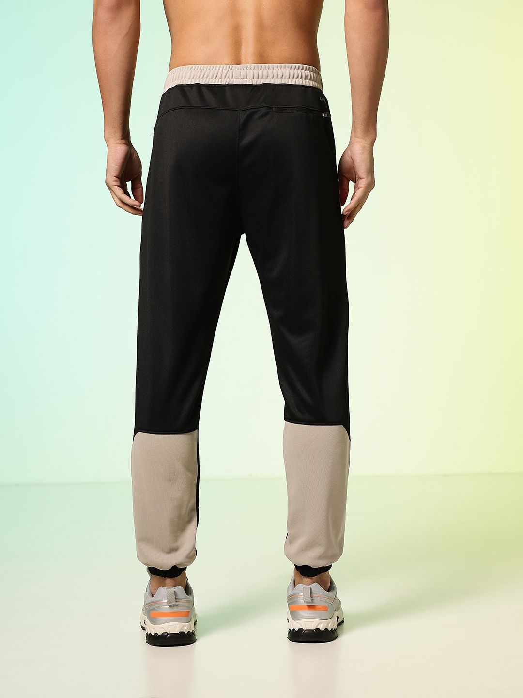 HRX by Hrithik Roshan Men Rapid-Dry Running Jogger