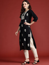 Indo Era Women Floral Embroidered Thread Work Kurta
