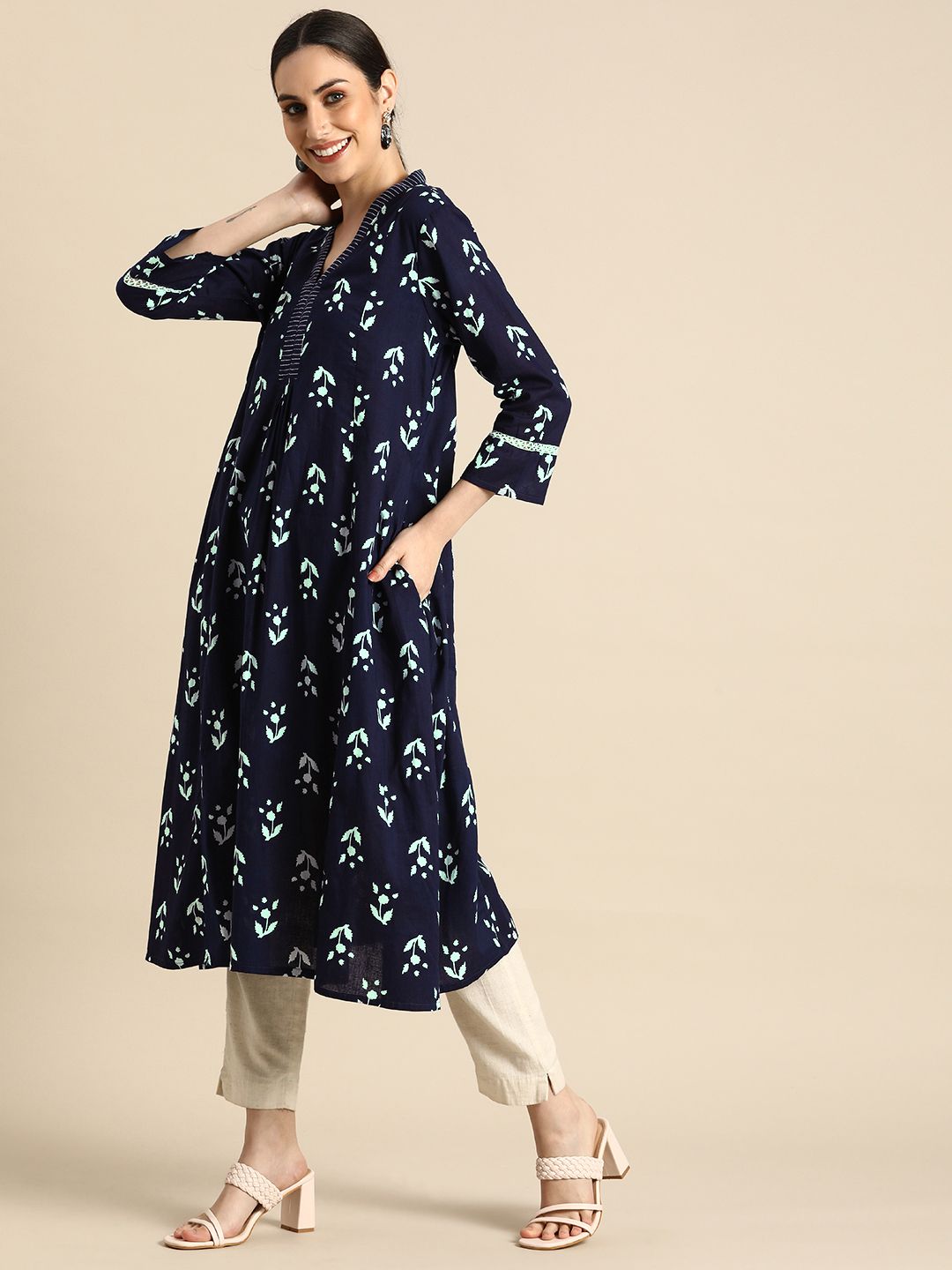 Anouk Women Navy Blue & White Ethnic Motifs Printed Indigo Kurta