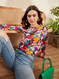 Berrylush Floral Printed Tie-Up Neck Top