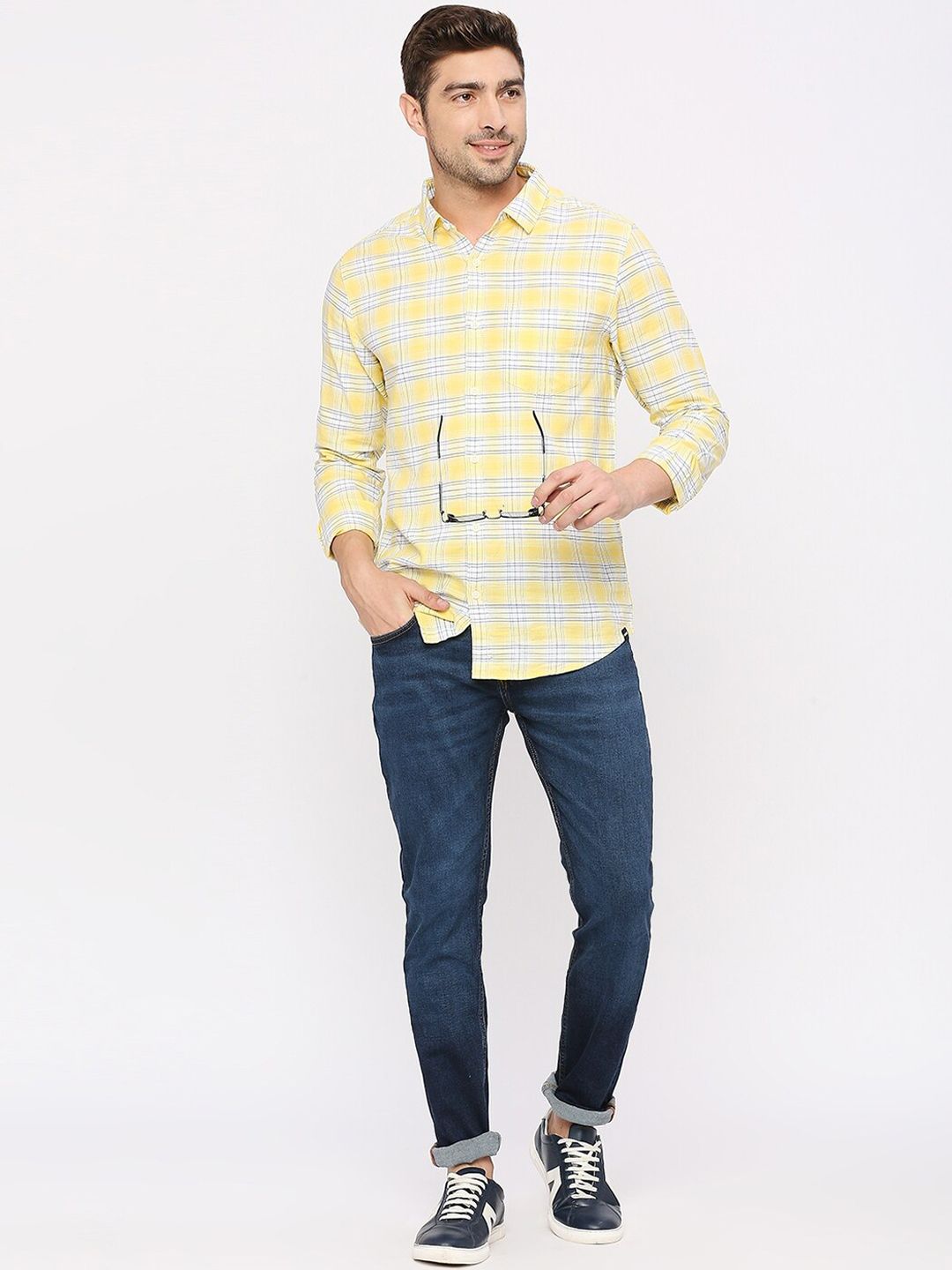 SPYKAR Men Mid-Rise Light Fade Dark Shade Non Stretchable Jeans
