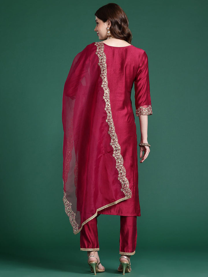 Indo Era Women Embroidered Straight Kurta Set