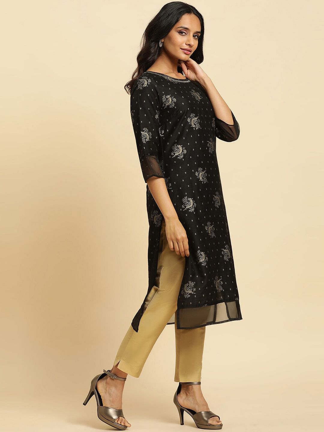 W Black Ethnic Motifs Printed Sequinned Straight Kurta