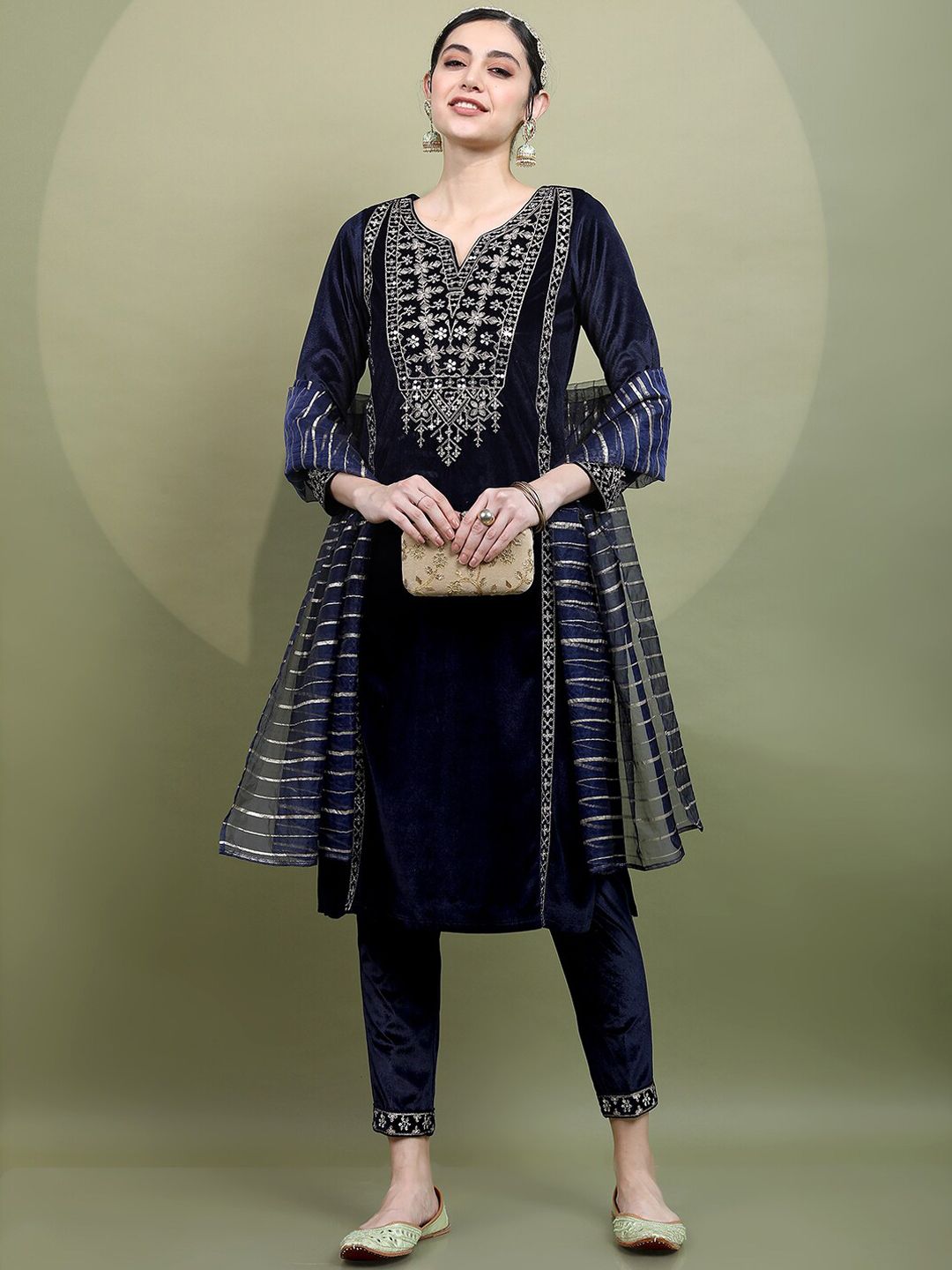 Vishudh Women Ethnic Motifs Embroidered Knited Velvet Kurta & Trousers with Dupatta