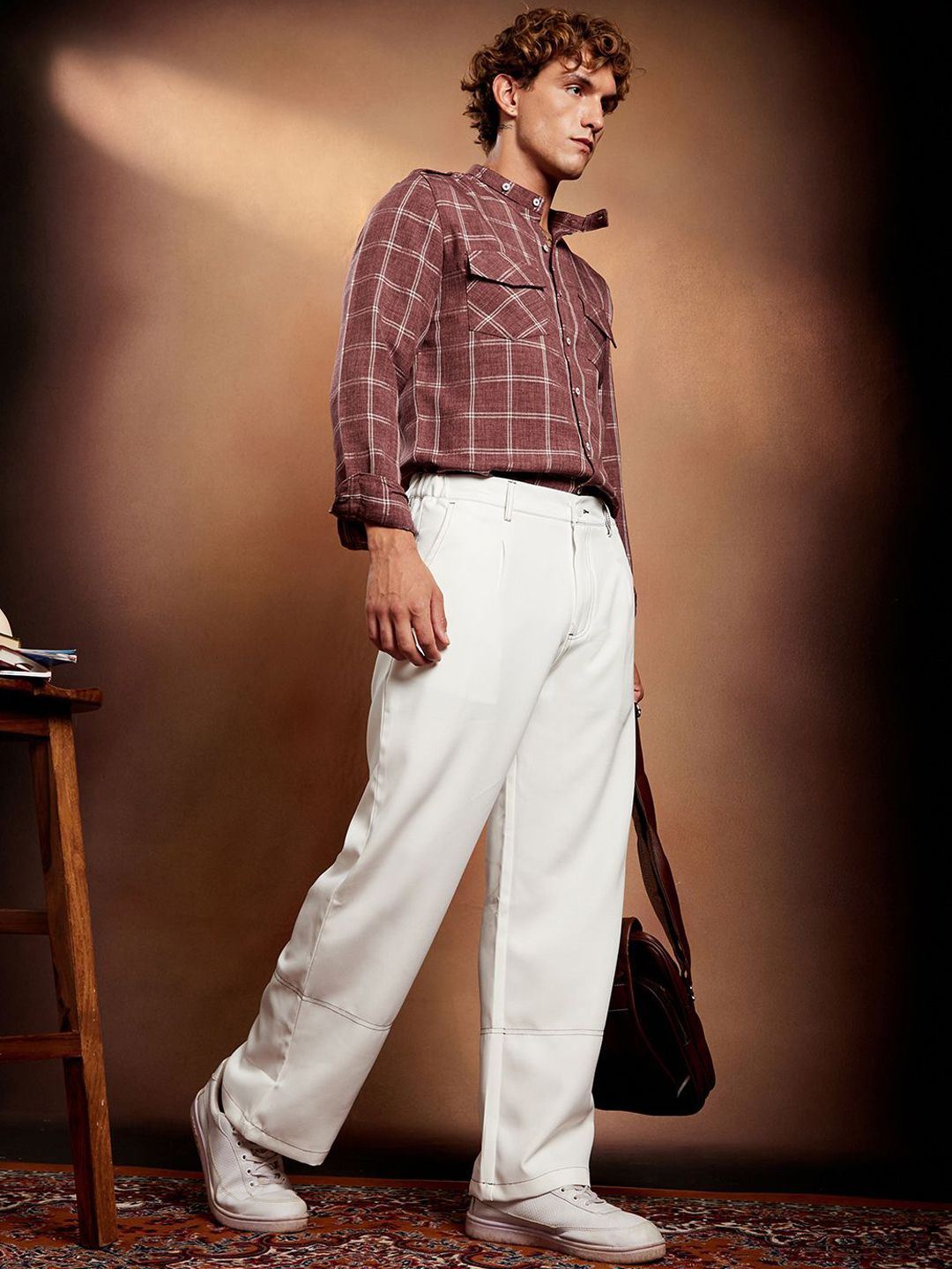 Campus Sutra Men Comfort Relaxed Fit Trousers
