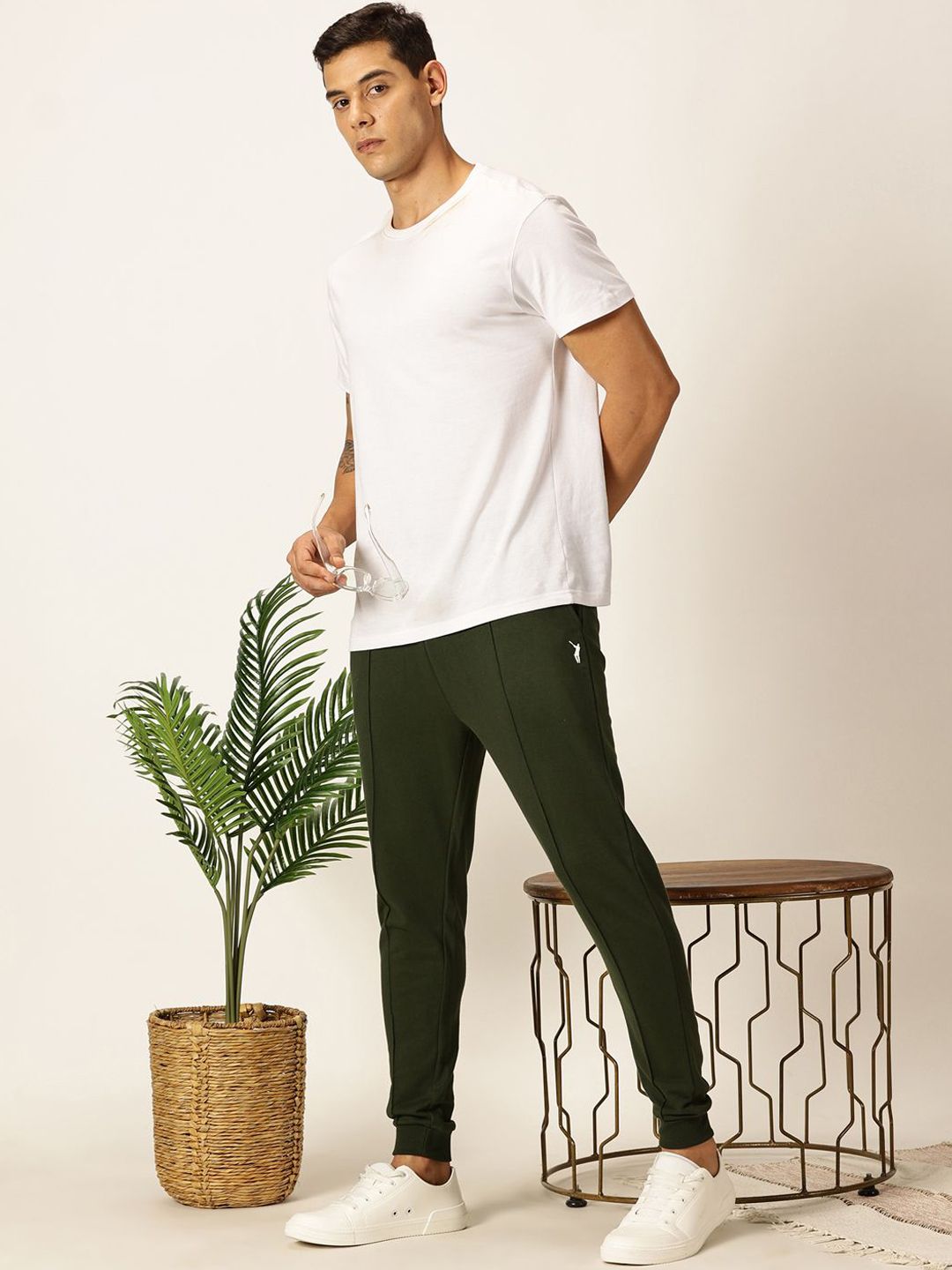 Thomas Scott Men Slim-Fit Mid Rise Joggers