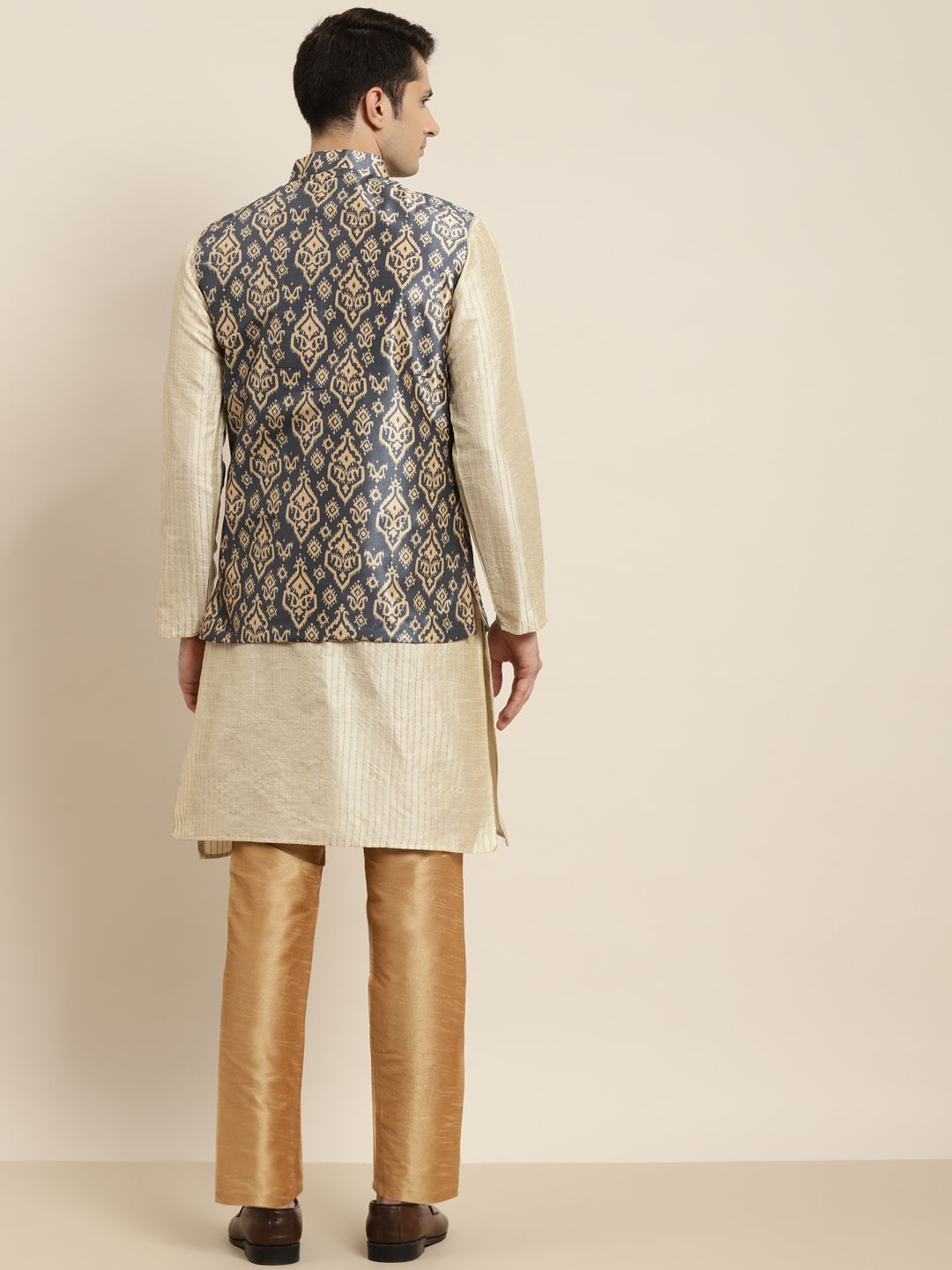 SOJANYA Men Beige Striped Kurta with Pyjamas & Nehru Jacket