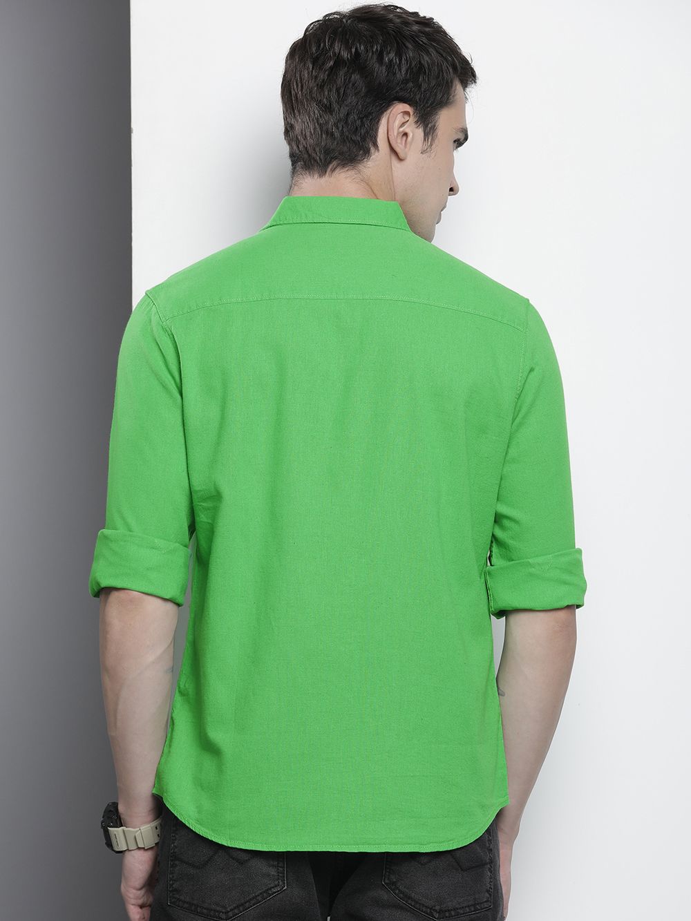 The Indian Garage Co Men Slim Fit Solid Linen Resortwear Shirt