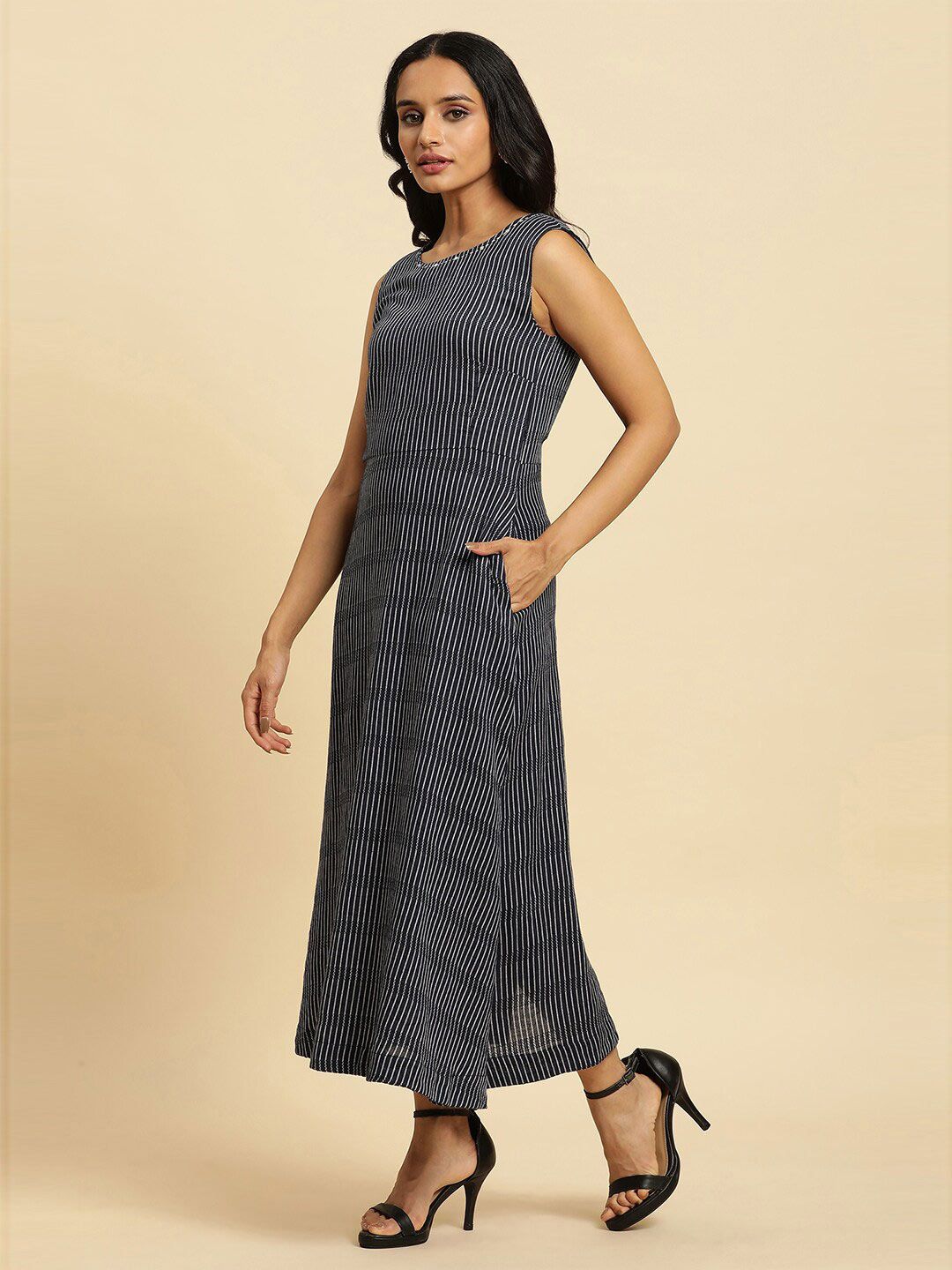 W Self Design Round Neck Cotton Maxi Dress