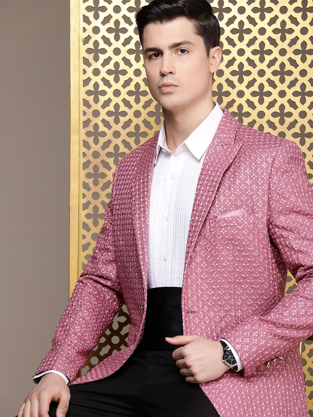 House of Pataudi Single-Breasted Sequinned Blazers
