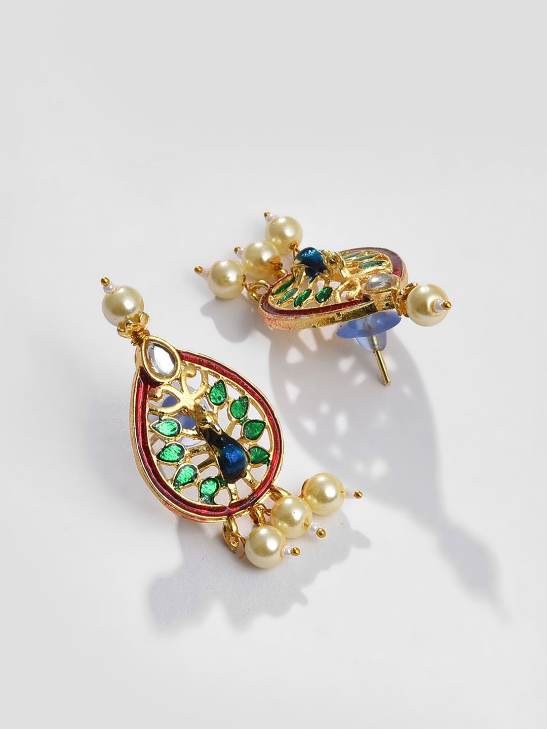 SOHI Gold-Plated White & Maroon Kundan-Studded & Pearl Beaded Jewellery Set