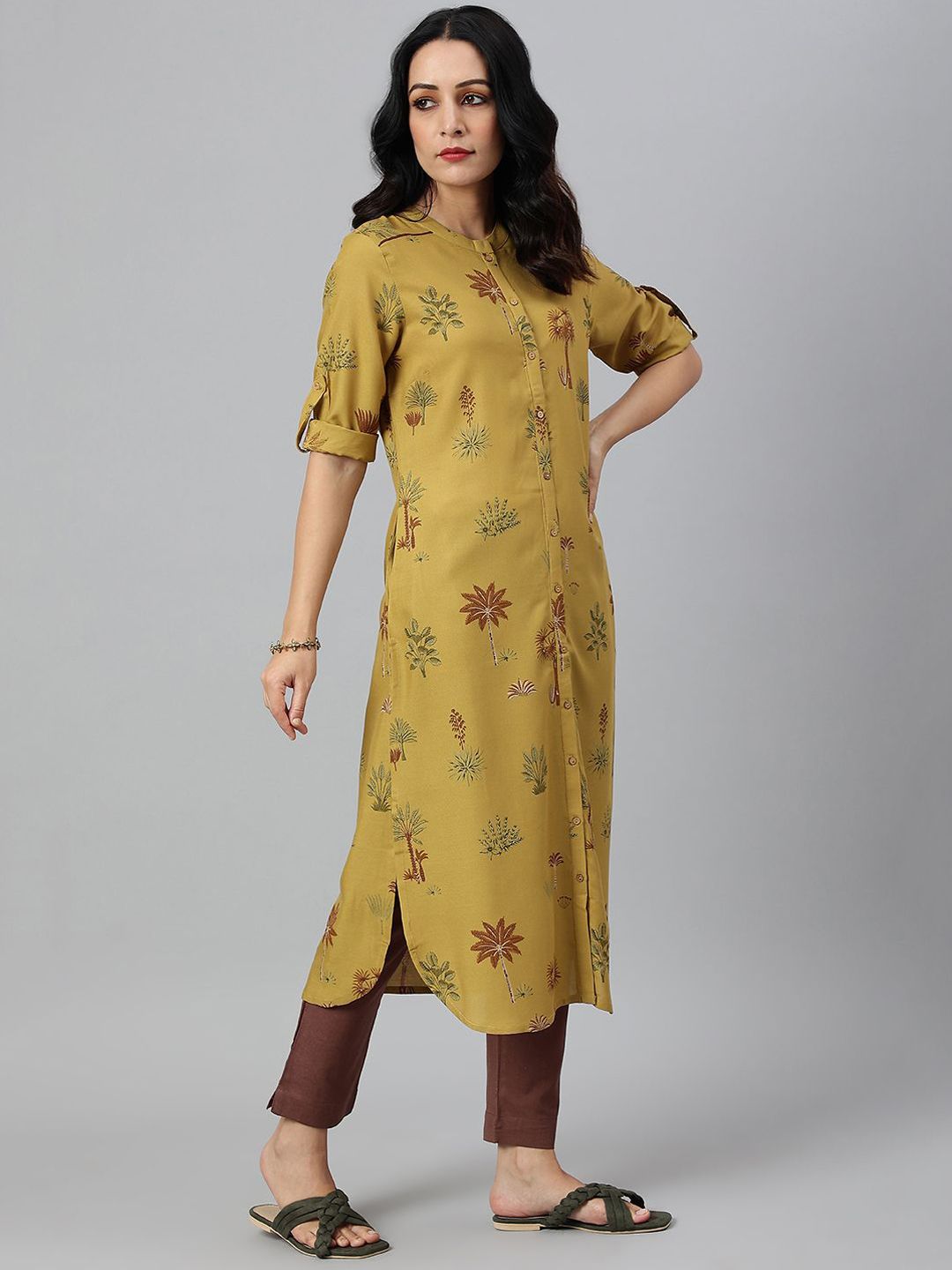 W Floral Printed Mandarin Collar Roll-Up Sleeves Pathani Kurta