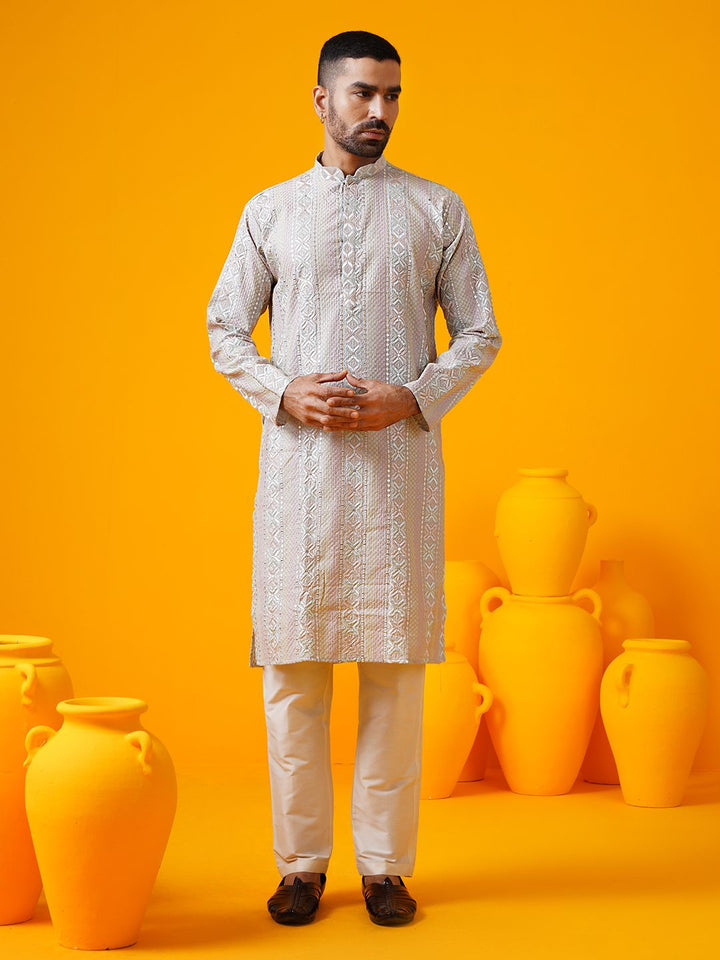 SOJANYA LUXE Ethnic Motifs Embroidered Mandarin Collar Straight Kurta With Trouser