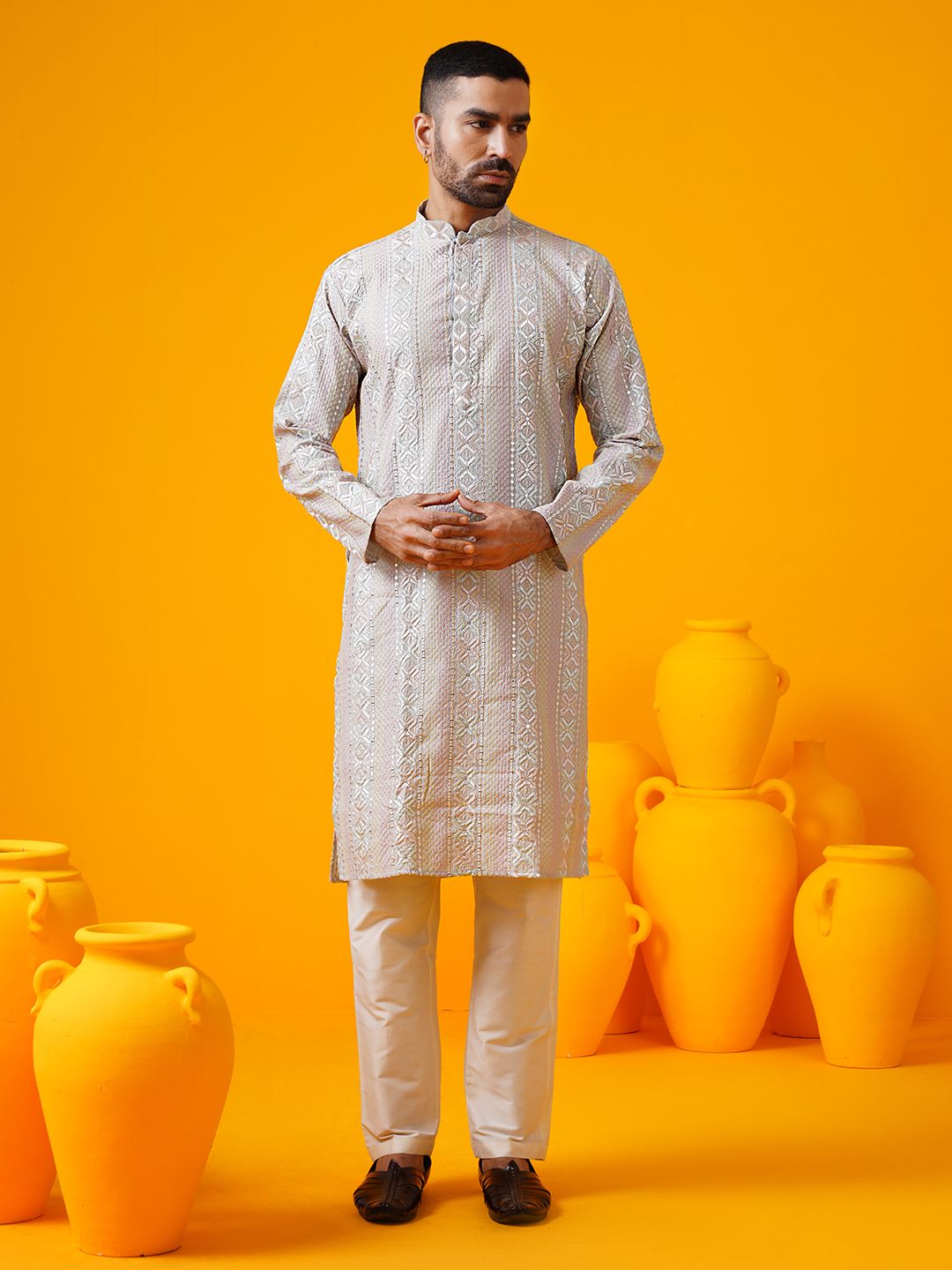SOJANYA LUXE Ethnic Motifs Embroidered Mandarin Collar Straight Kurta With Trouser