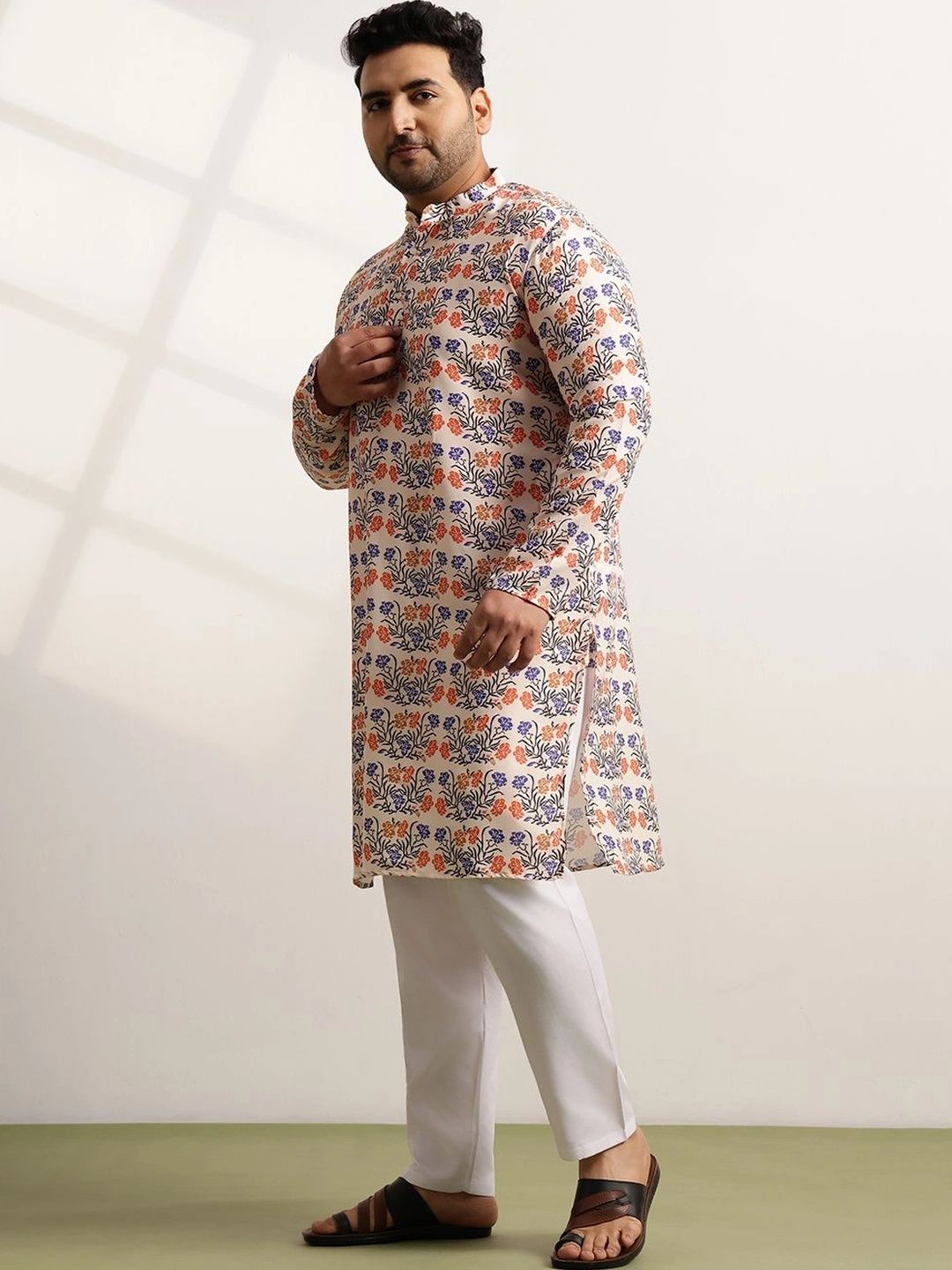 SOJANYA PLUS Men Floral Printed Regular Pure Cotton Kurta with Pyjamas