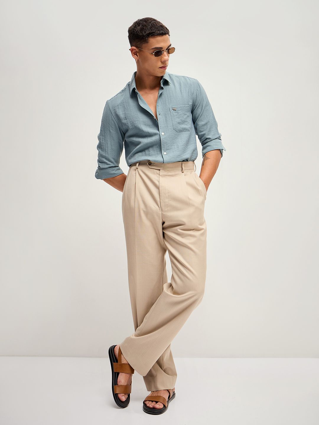 THE BEAR HOUSE Men Solid Slim Fit Casual Shirt