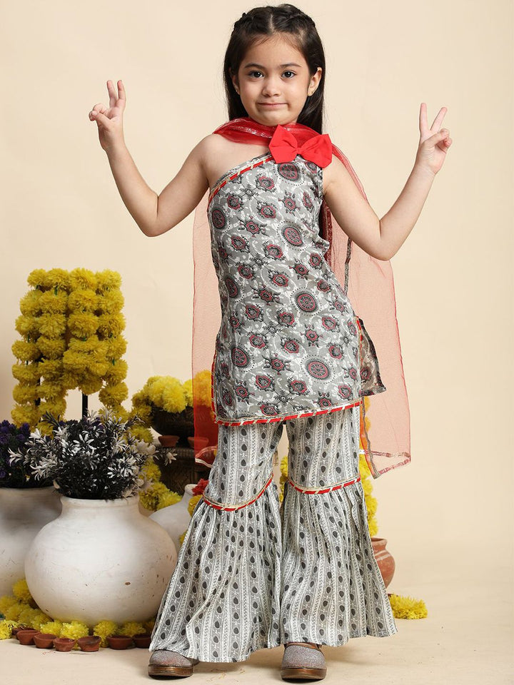 Cutiekins Girls Ethnic Motifs Printed One Shoulder Straight Kurta With Sharara & Dupatta