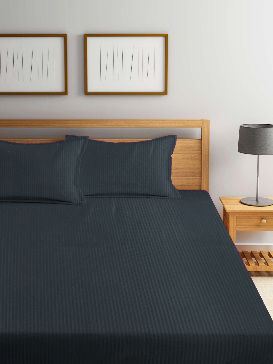 KLOTTHE Black Solid Striped Flat 300TC King Bedsheet with 2 Pillow Covers-225X150 cm