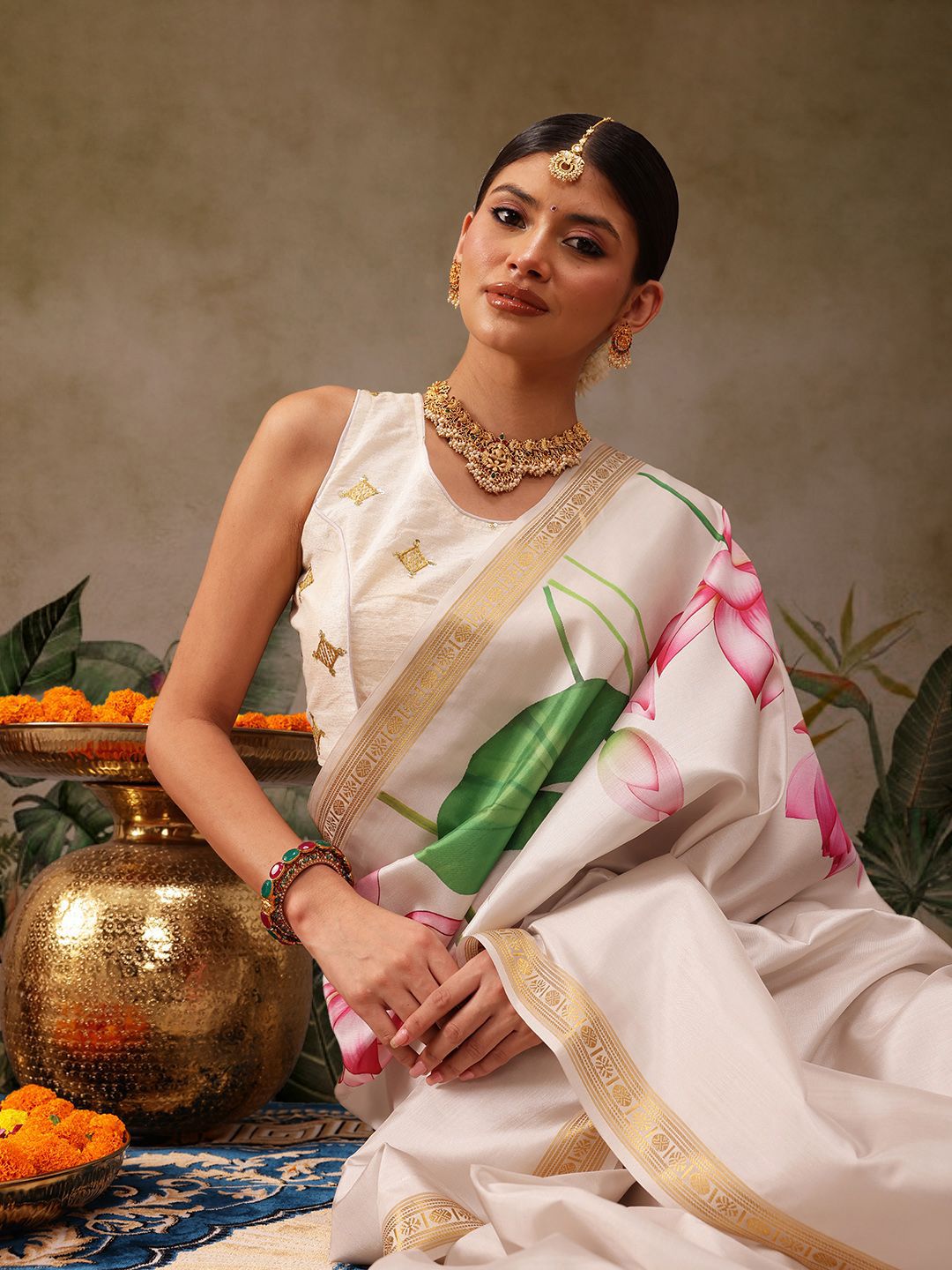 Silk Land Onam Special Floral Printed Kasavu Silk Saree