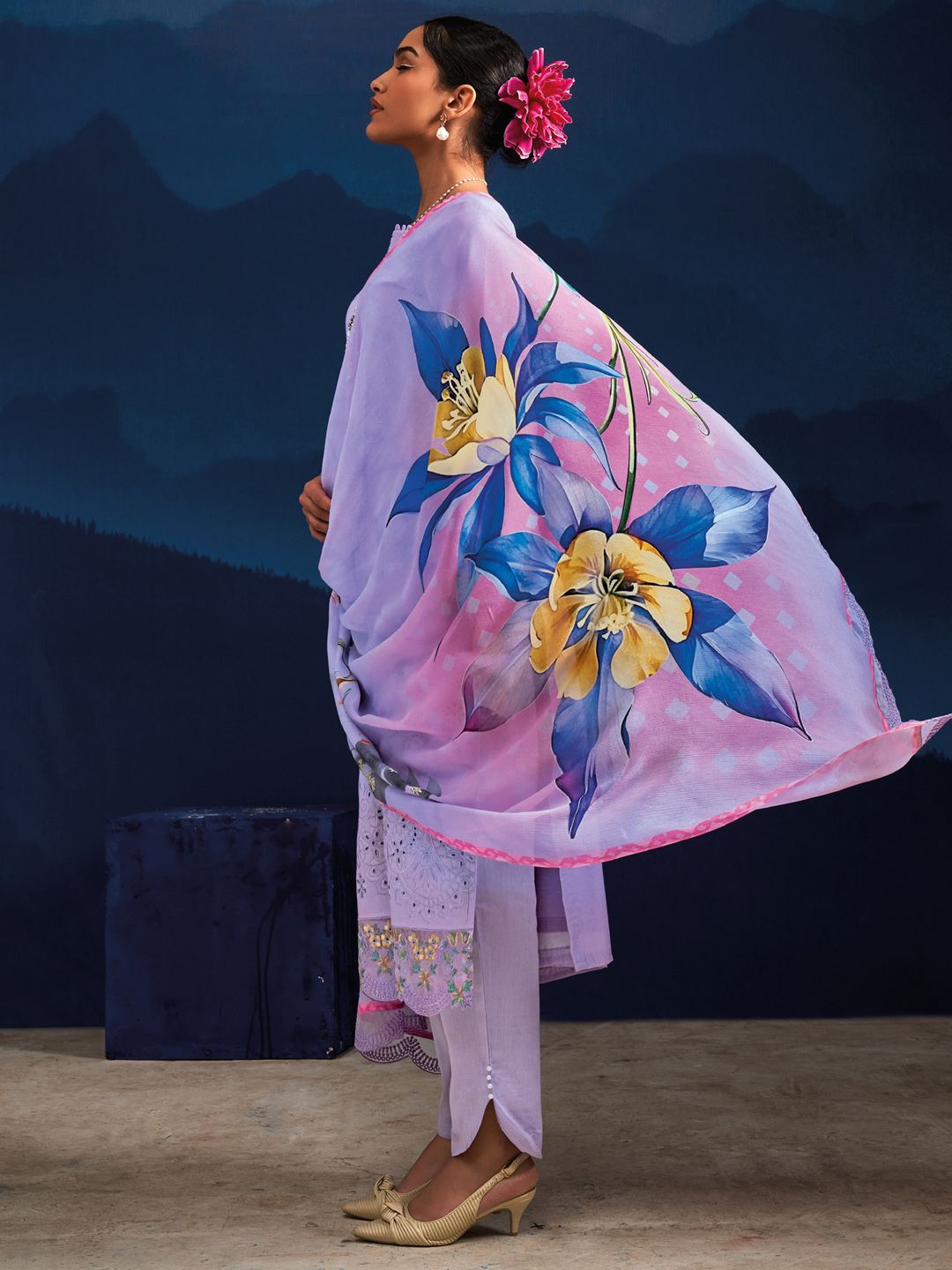 Indo Era Women Floral Embroidered Regular Thread Work Kurta with Trousers & With Dupatta