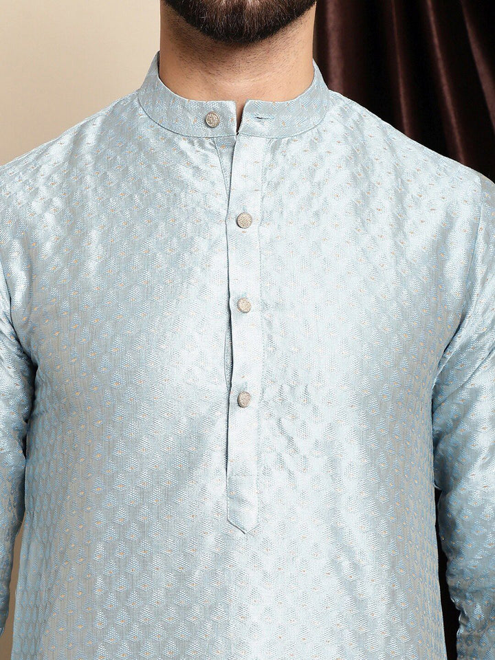 Motif Etnik Biru Anouk Tenunan Direka Jacquard Sutera Kurta Biasa dengan Churidar