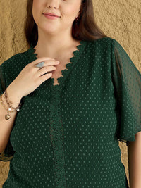 Berrylush Curve Women Abstract Printed V-Neck Top