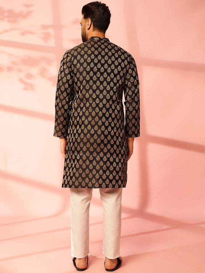 Anouk Ethnic Motifs Woven Design Jacquard Silk Straight Kurta