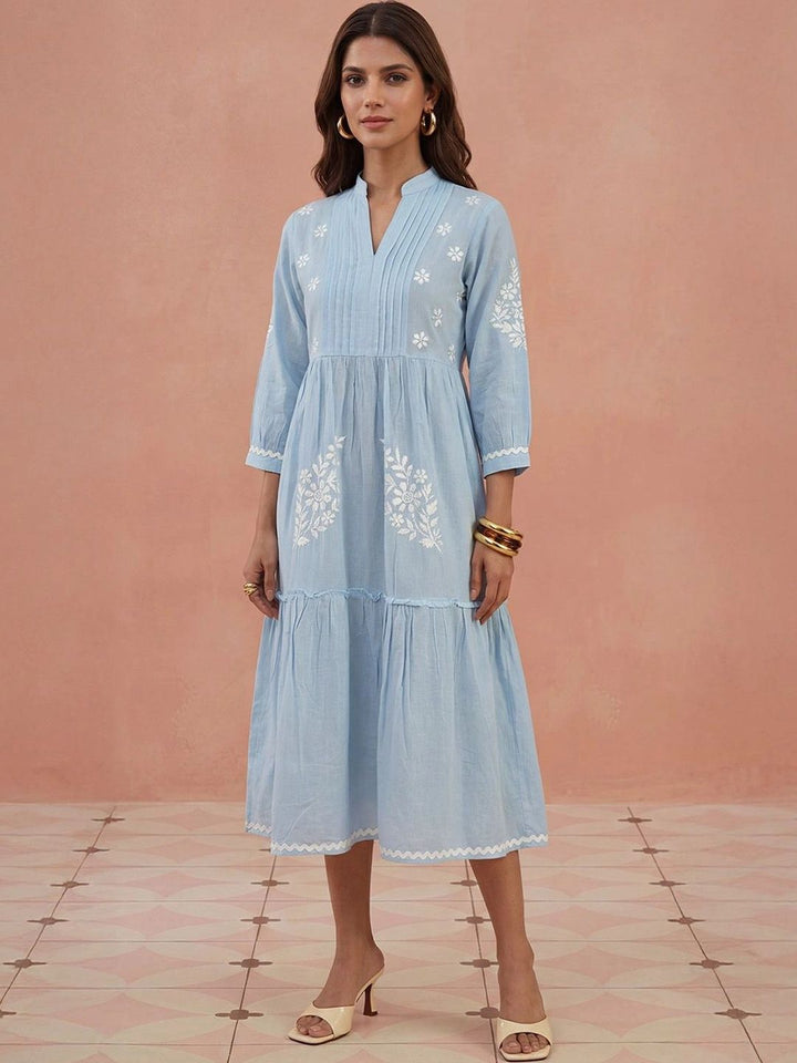 Pakaian Midi A-Line Bersulam Bunga Rumah Chikankari