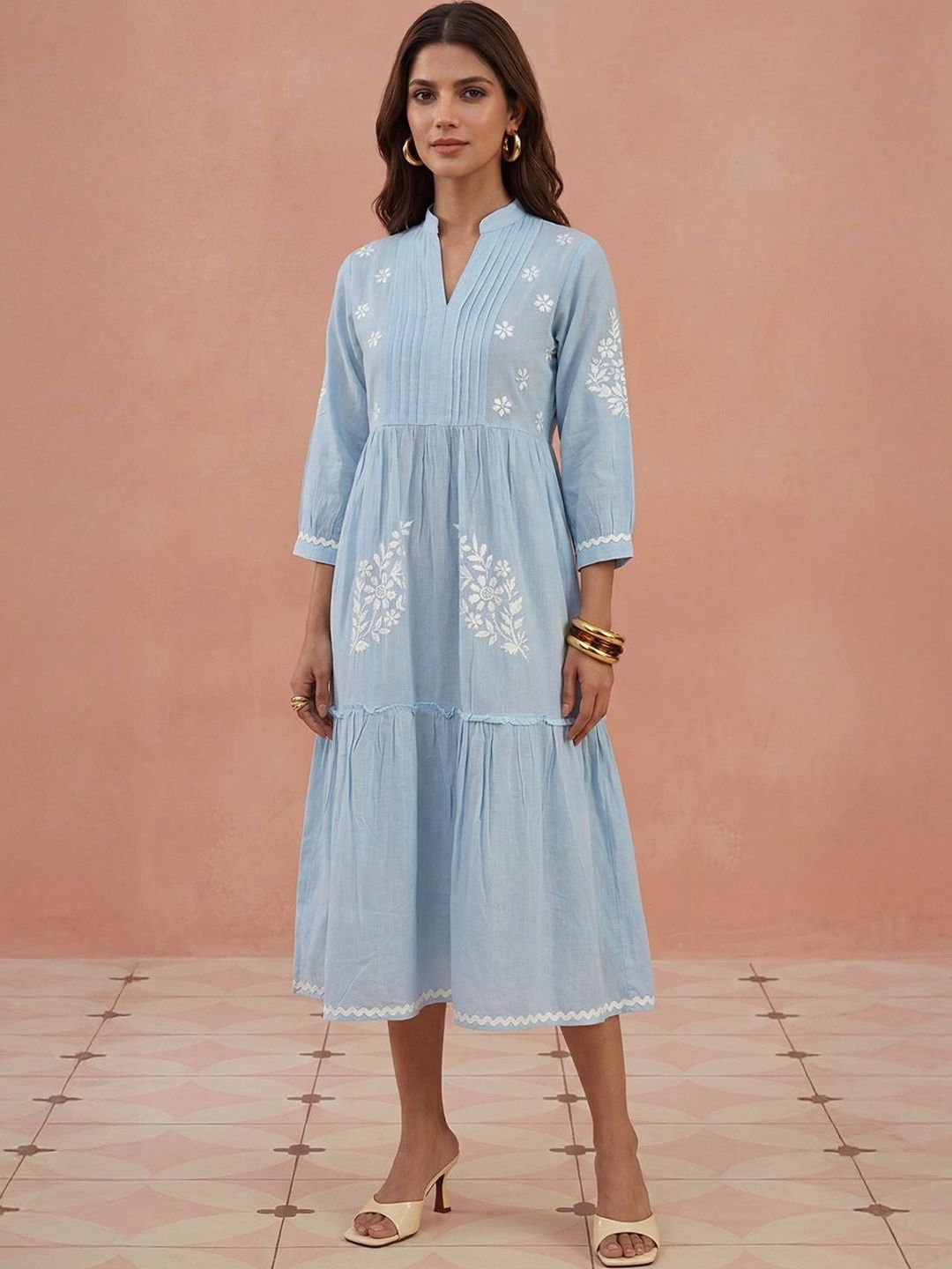 Pakaian Midi A-Line Bersulam Bunga Rumah Chikankari